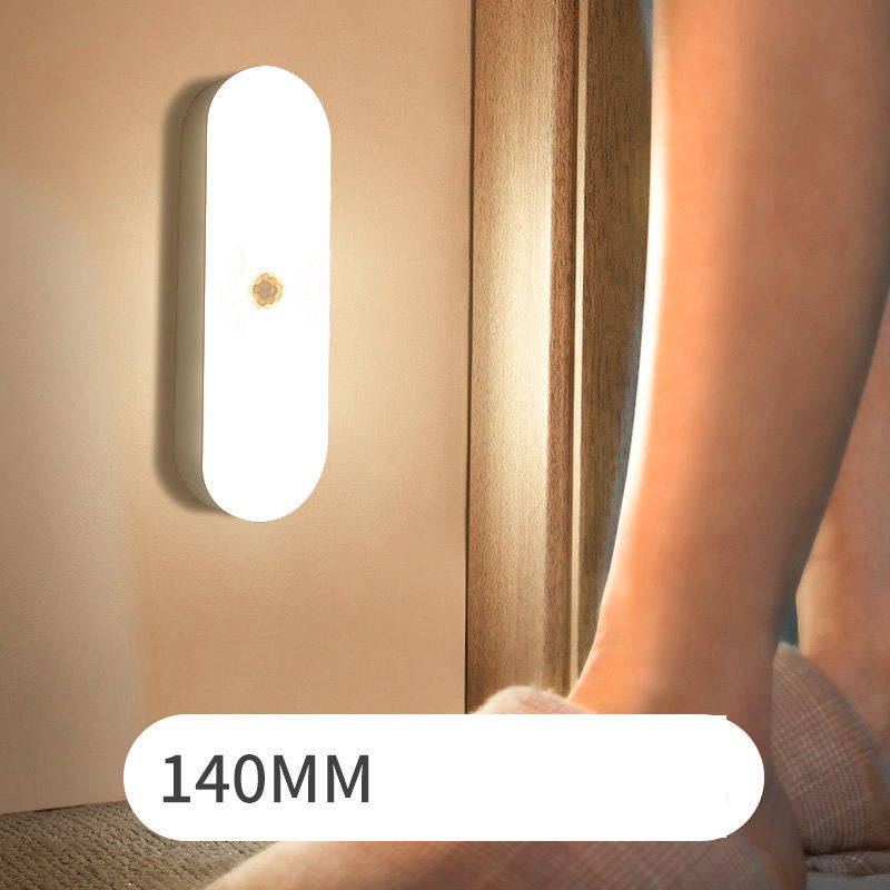 Luz Nocturna con Sensor y Carga USB