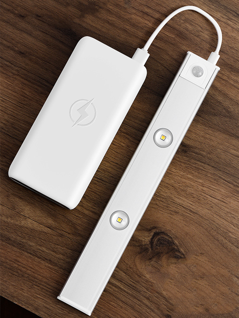 Luz con Sensor de Movimiento Recargable